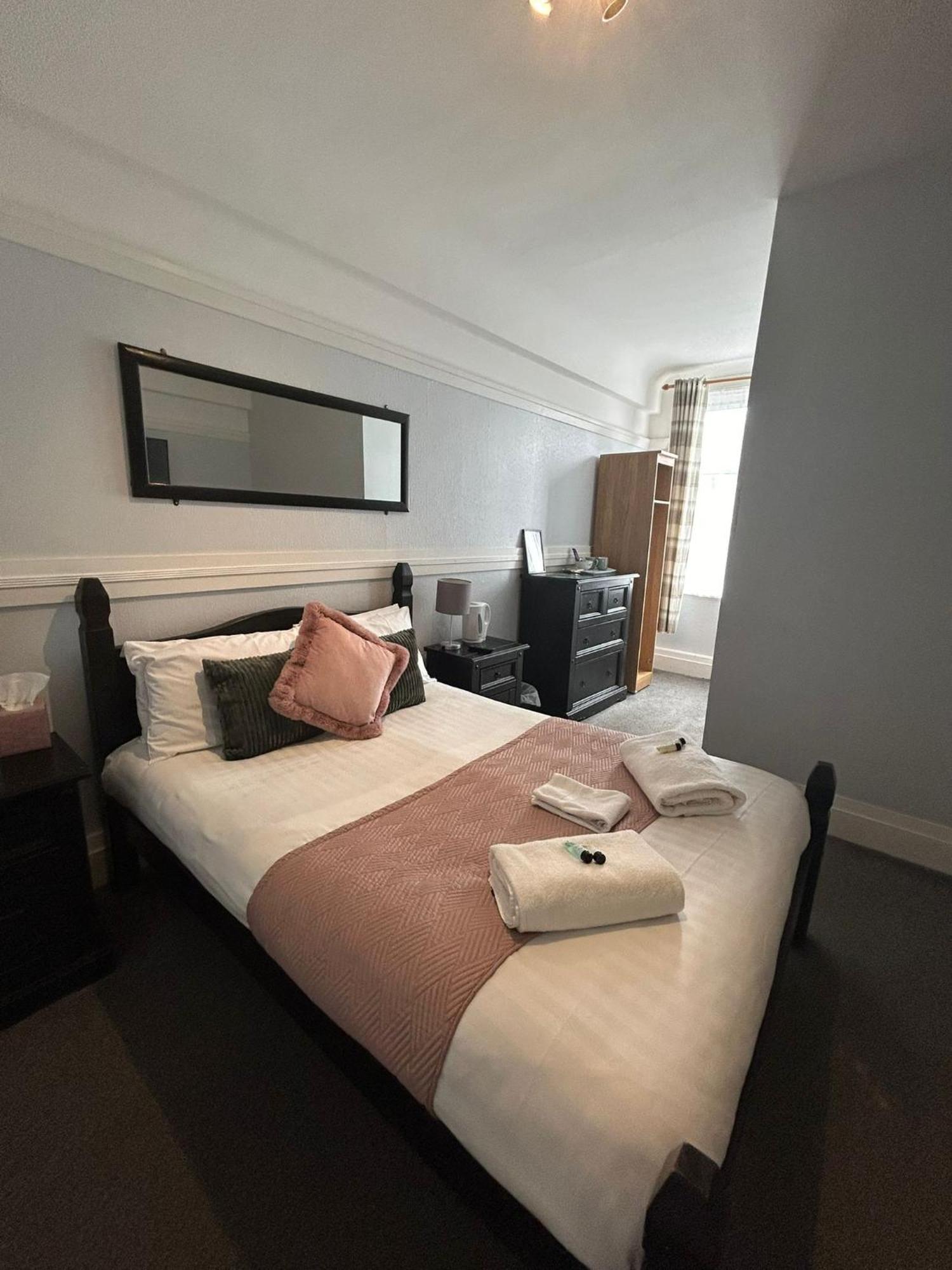 דונקסטר The Wheatley Hotel מראה חיצוני תמונה